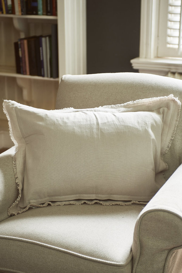 COSY CASUAL PILLOW COVER von RM